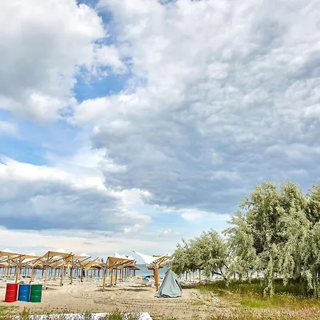 Alexia By Alz Апарт-отель Нэводари